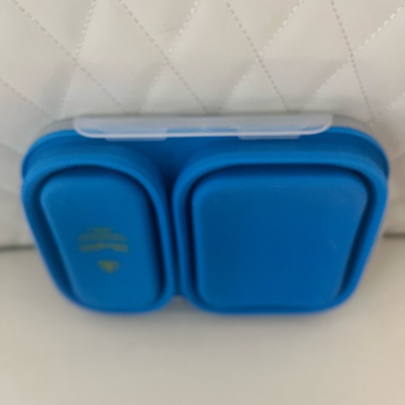 Disneyland Hong Kong collapsible bento container - Picture 11 of 11